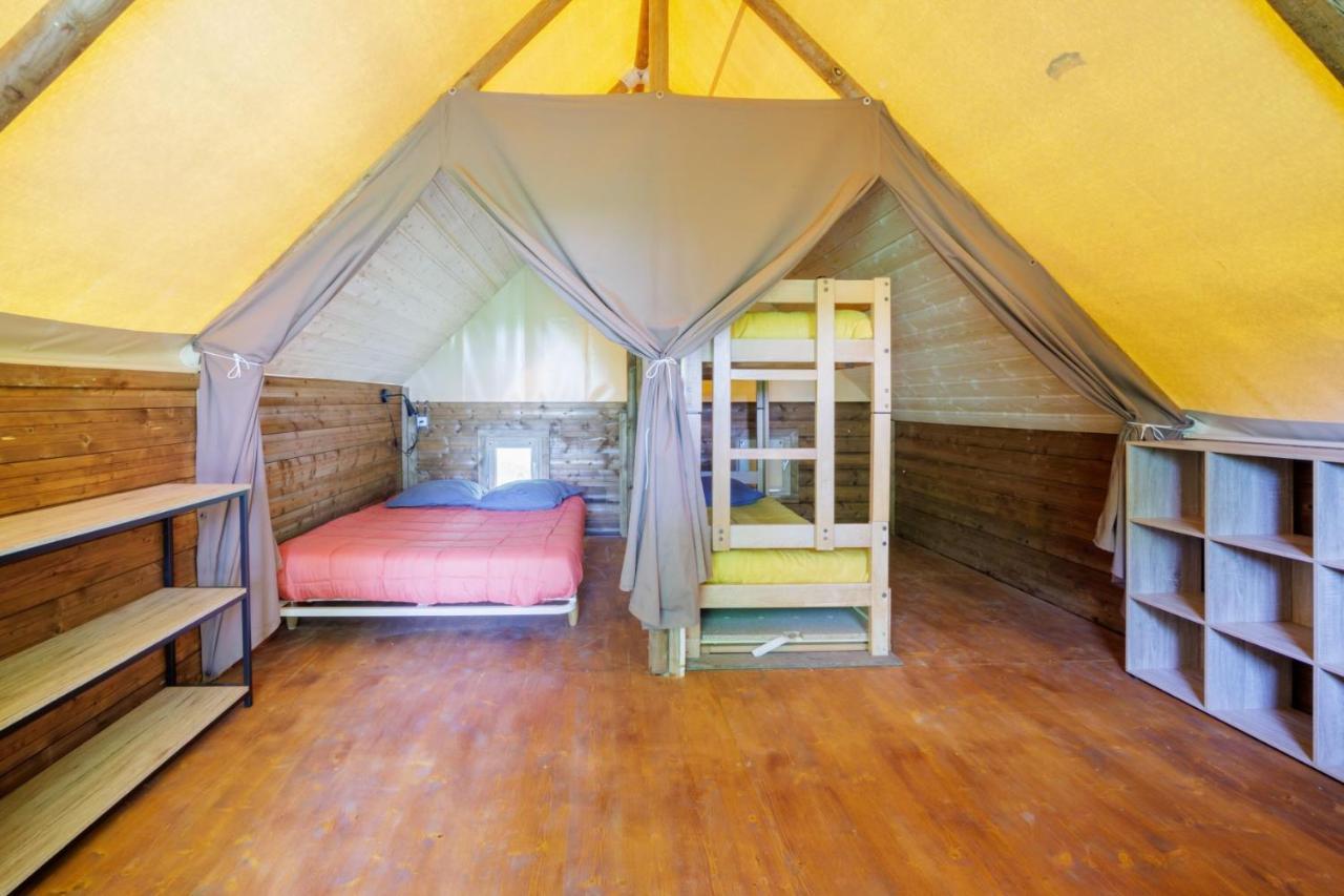 La Clairiere - Ecolieu De Vacances Lamothe-Fenelon Zewnętrze zdjęcie