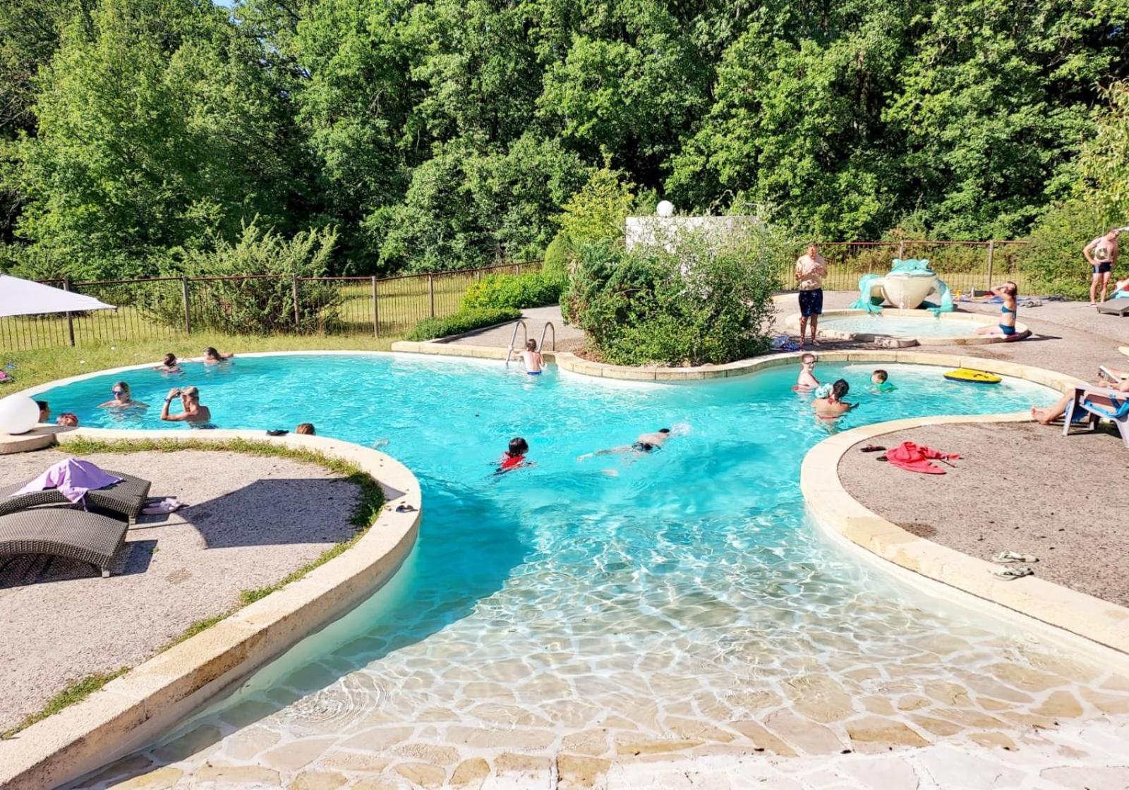 La Clairiere - Ecolieu De Vacances Lamothe-Fenelon Zewnętrze zdjęcie